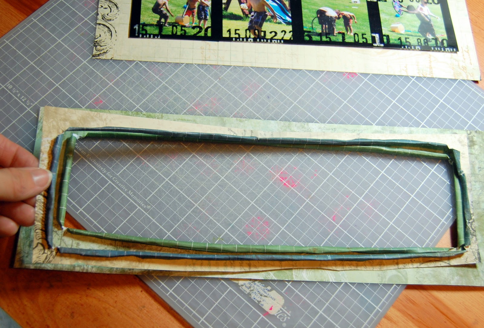 Ideas for Scrapbookers Create Your Own Rolled Paper Frame