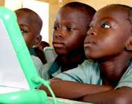 Nigerian Schoolchildren using Xo Laptop (2007)