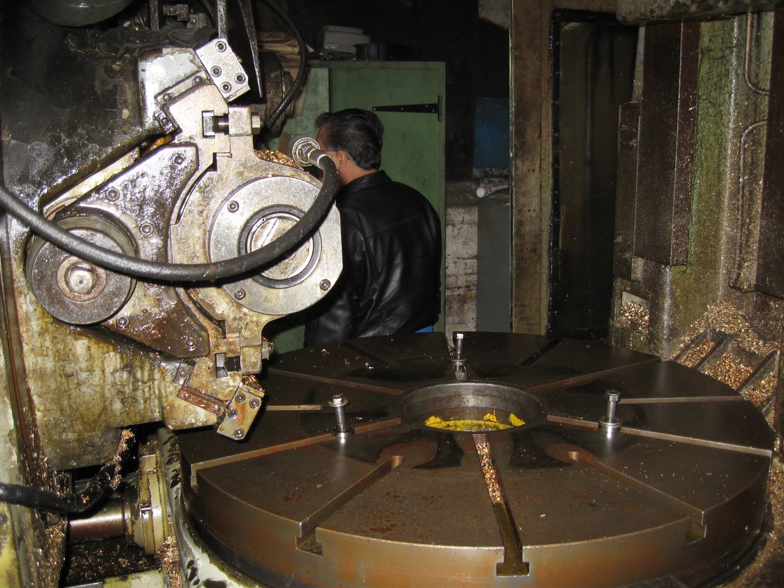 WMW MODUL ZFWZ 1250mm x 14 Universal Gear Hobbing Machine (Germany)