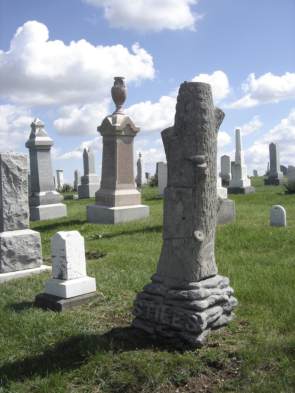 A Morbid Fascination Fairmount Cemetery, near Uniopolis, Ohio