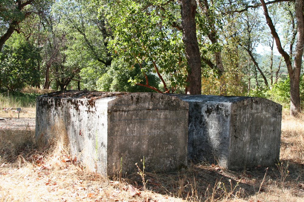 A Morbid Fascination Rock Point Cemetery, Gold Hill, Oregon