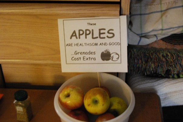 [apples.jpg]