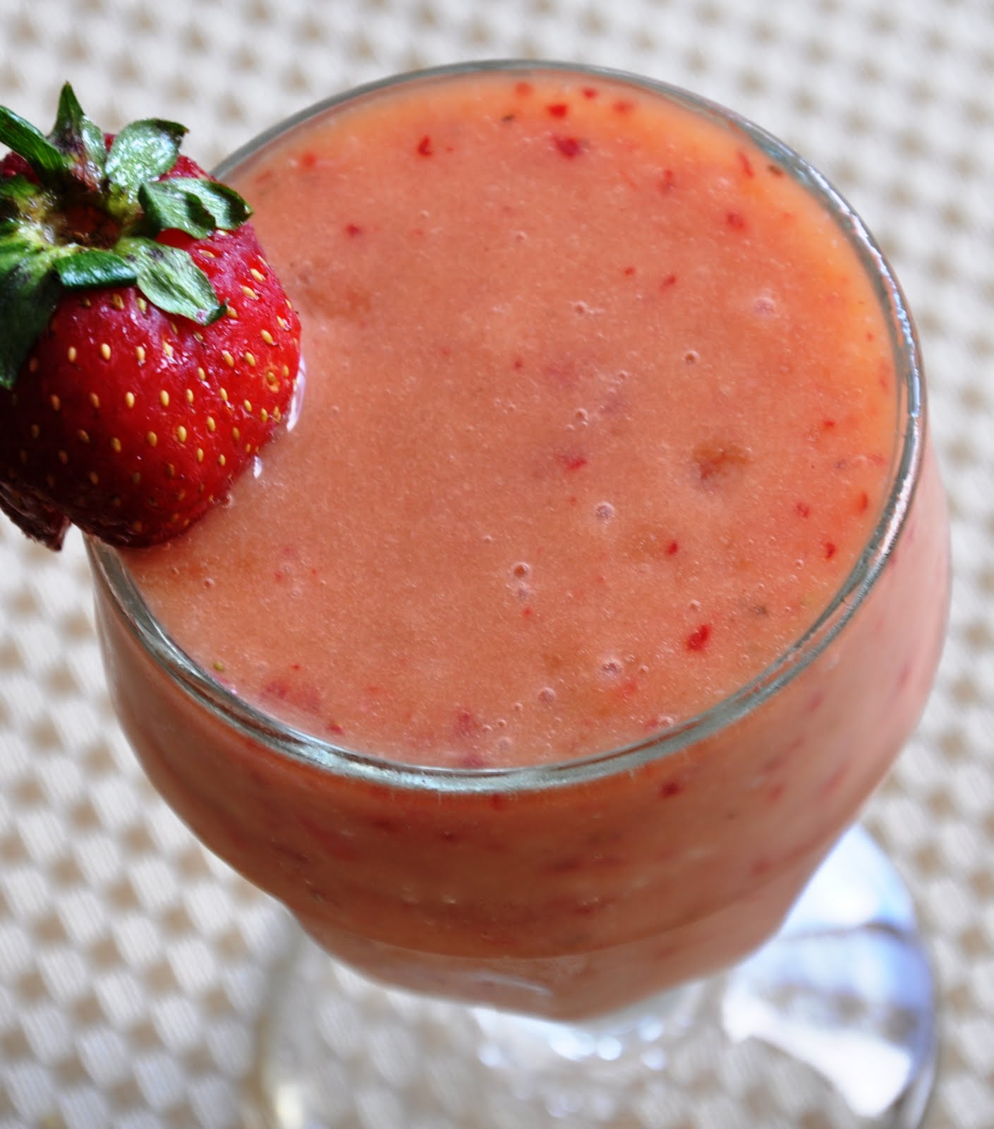 Tropical Mango BananaBerry Smoothie (NonDairy) Honey, Whats Cooking