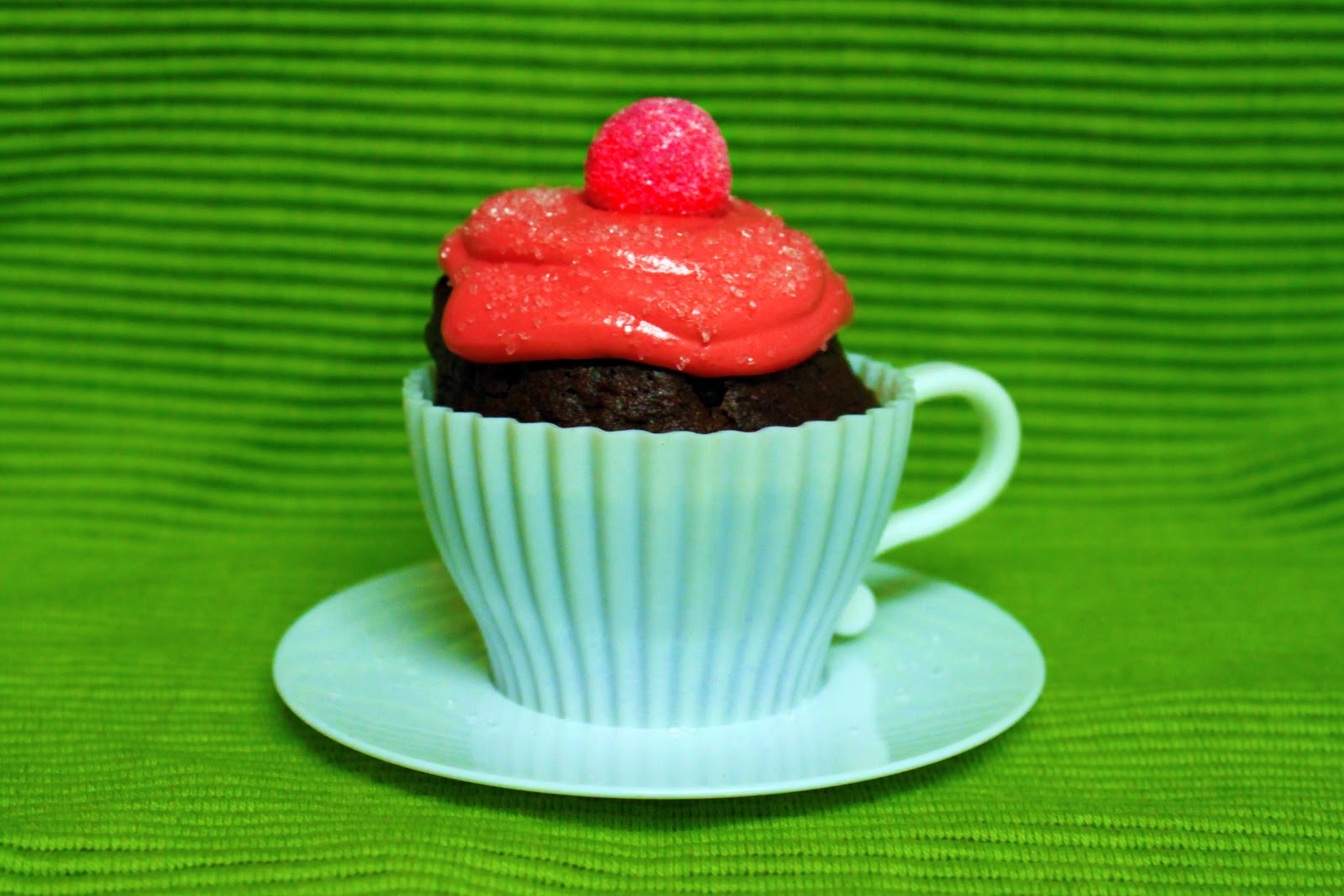 Clutzy Cooking Bleeding Cylon Cupcakes