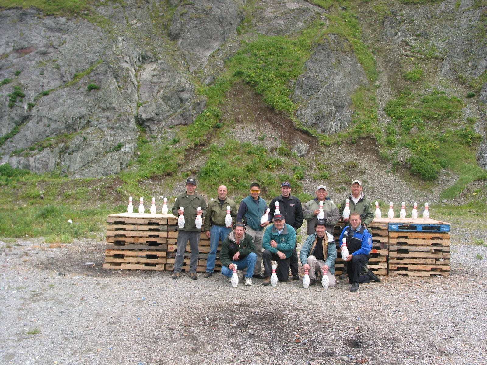 [Pin066.JPG]