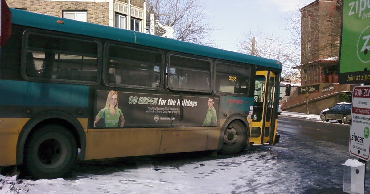 TravelMarx Seattle and Snow Bus Jackknife