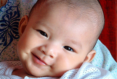 Baby cute smiling pictures