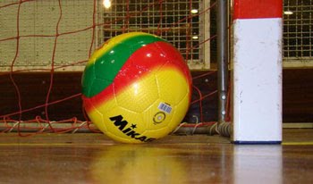[bola-futsal.jpg]