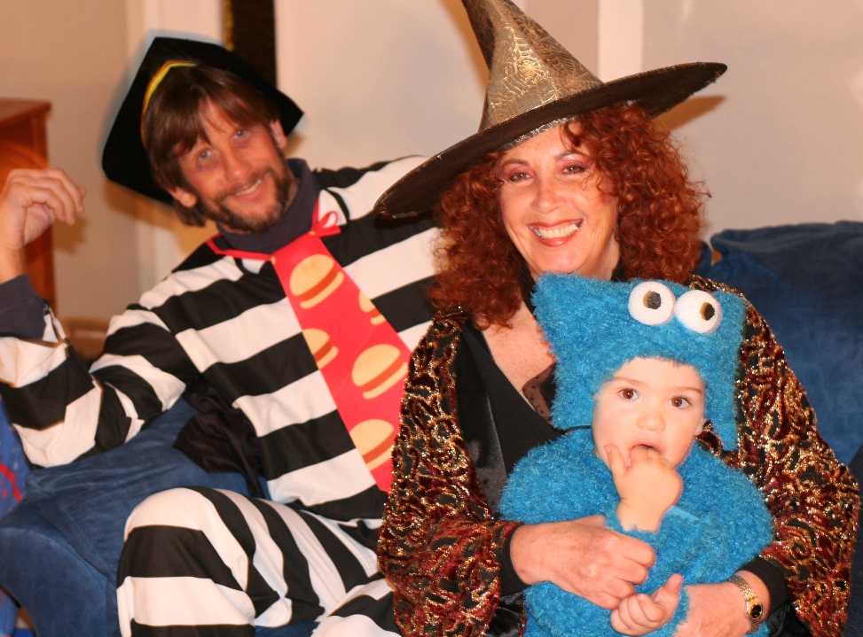 [TedMomEmHalloween.JPG]