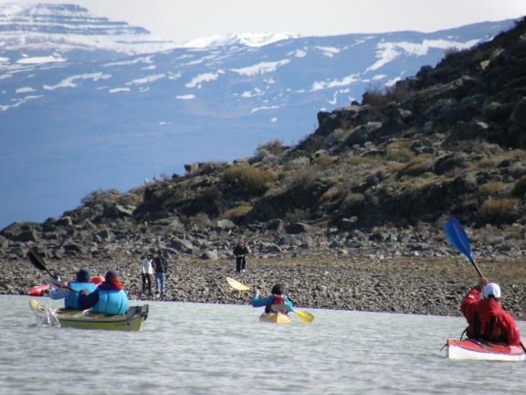 Especatcular remada con el grupo de kayaks este domingo