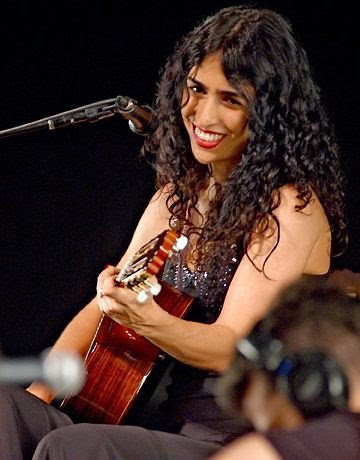 Samba Batuques E Outros Lances Parabens Marisa Monte samba batuques e outros lances