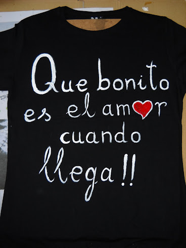 Camiseta Que Bonito el Amor