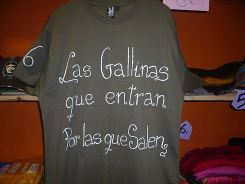 Camiseta Gallinas