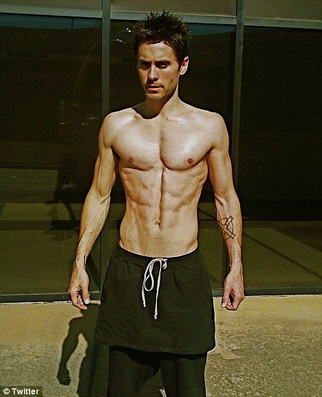 The Quiet Man Jared Leto: Absolutamente increíble! Jared Leto se desnuda para dar a conocer su