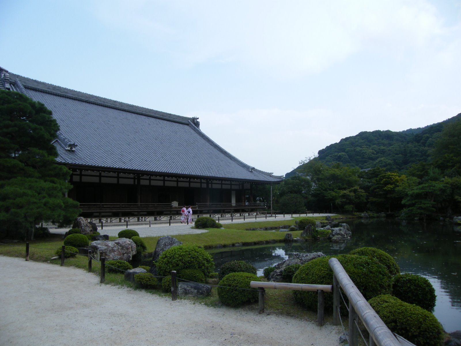 [0808050085.JPG]