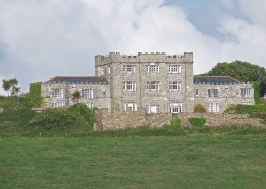 Around Perranuthnoe Acton Castle