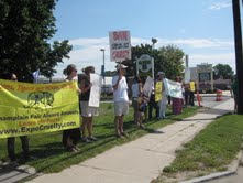 Citizens Protest Circus Cruelty at Champlain Fair