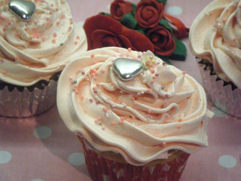 [Aphrodite’s+Love+Potion+Cupcakes+hearts.jpg]