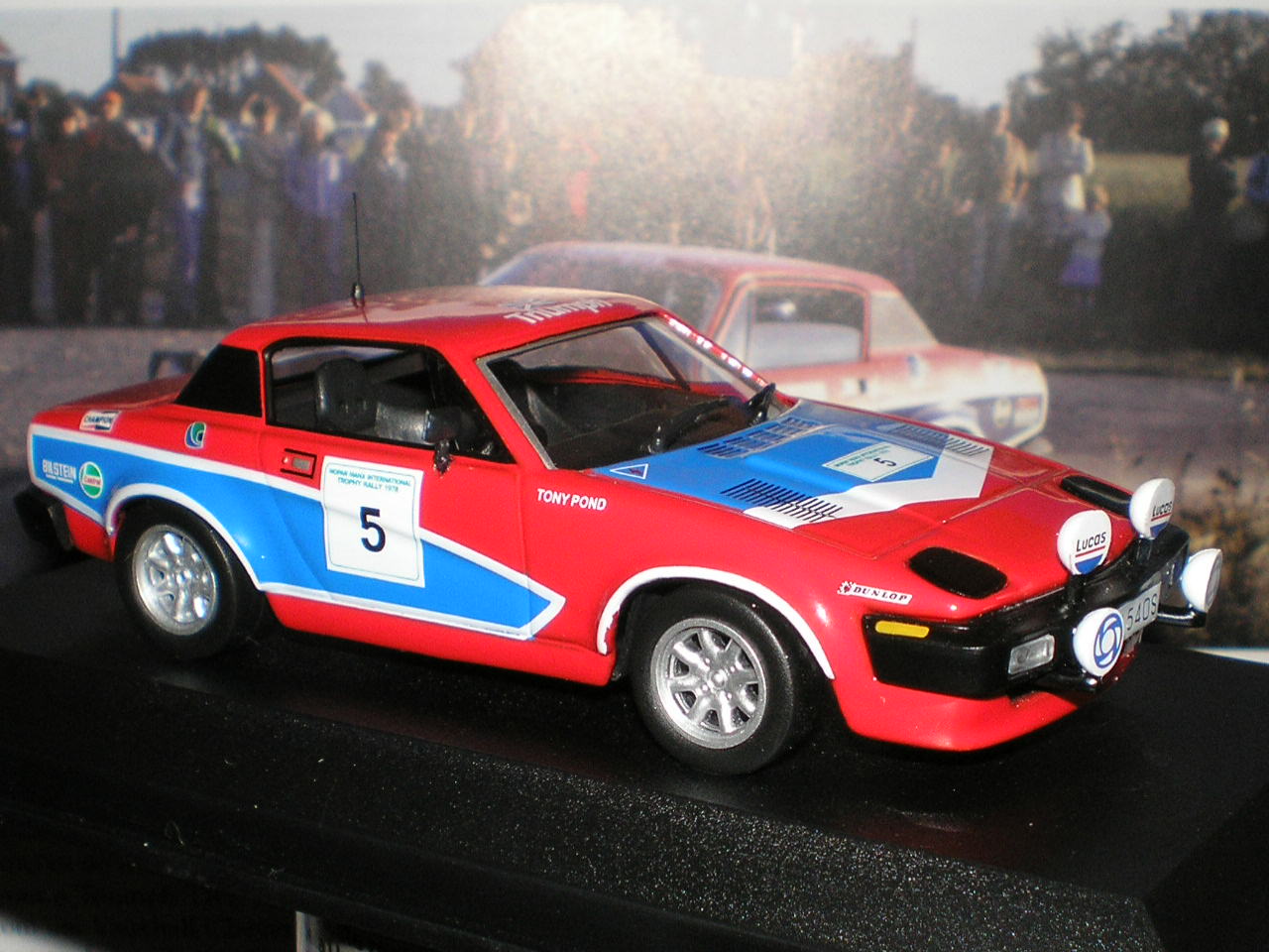 [TriumphTR7a.JPG]