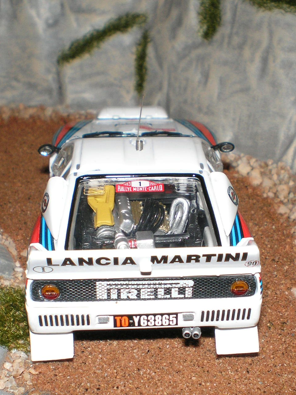 [Lancia037i.JPG]