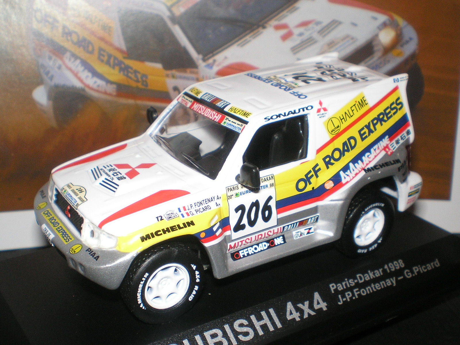 [Mitsubishi4X4a.JPG]