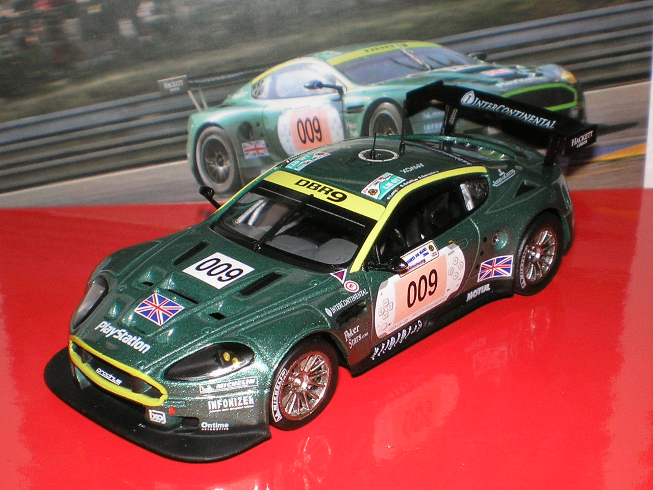 [AstonMartinDBR9a.JPG]