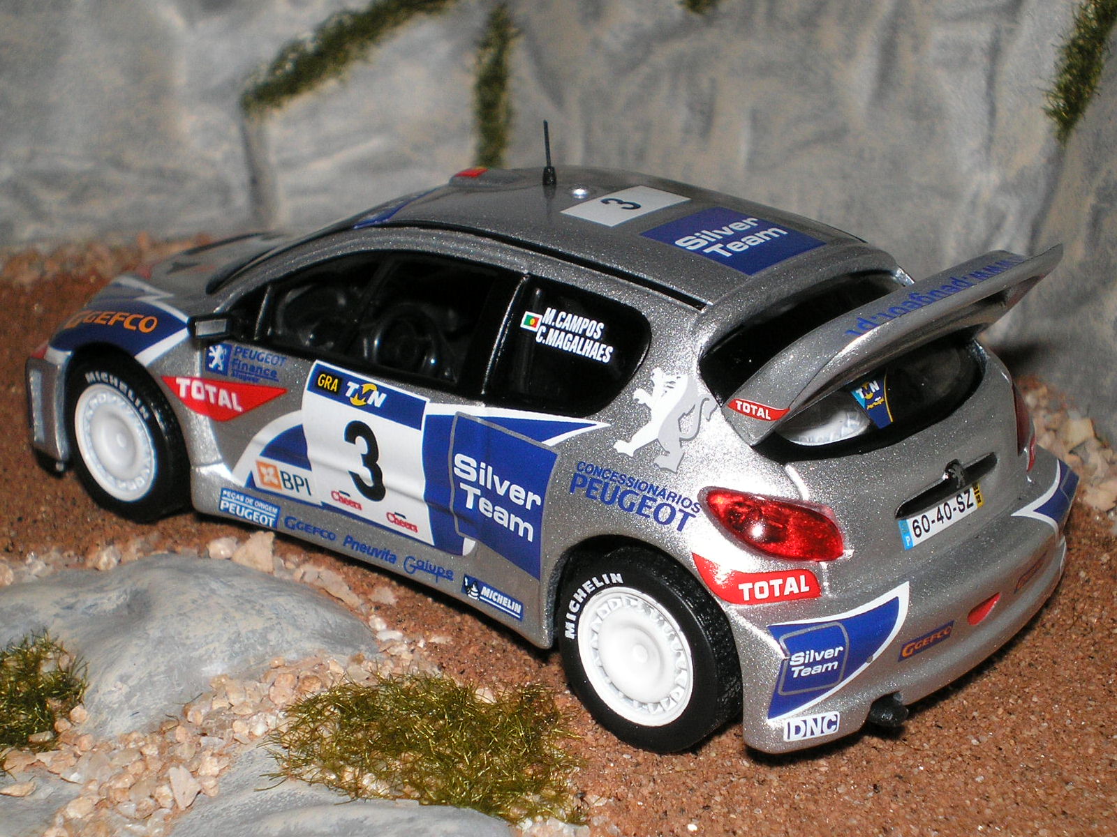 [Peugeot206WRCMCamposb.JPG]