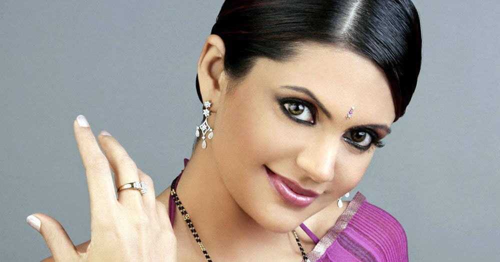 nude sexy little mess from Chandler mandira bedi nude and fuck picture