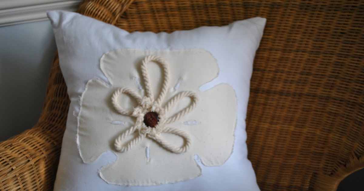 Mamma Tortilla Pillow Week Sand Dollar Pillow Tutorial by Leslie