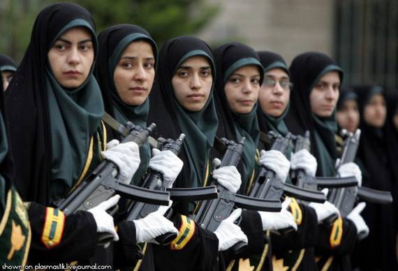 உலகின் பாகங்களில் ராணுவத்தில் அசத்தும் பெண்கள் World+Countries+Women+Soldiers+%2836%29