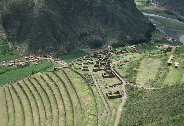 சாக்கர்ட் பள்ளத்தாக்கு" 60 Km பரப்பளவு கொண்ட அழகிய பகுதி - பெரு, புகைப்படங்கள்.. - Page 2 Sacred+Valley+-+Peru+%286%29