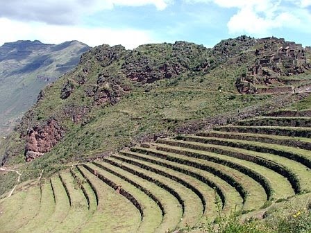சாக்கர்ட் பள்ளத்தாக்கு" 60 Km பரப்பளவு கொண்ட அழகிய பகுதி - பெரு, புகைப்படங்கள்.. - Page 2 Sacred+Valley+-+Peru+%2811%29