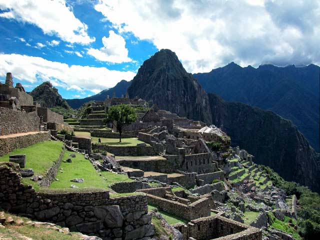 Machu Picchu - Peru Machu Picchu (Quechua: Machu Picchu, Old mountain) is