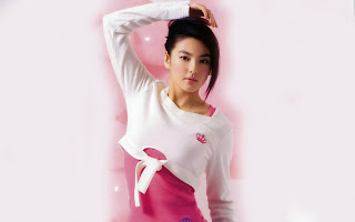 Kitty Zhang Wallpaper