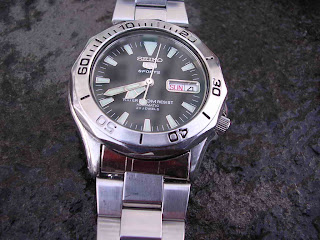 harga seiko 5 sports automatic 23 jewels 100m