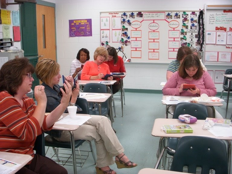 TRAP HILL MIDDLE SCHOOL 6TH GRADE CLASS