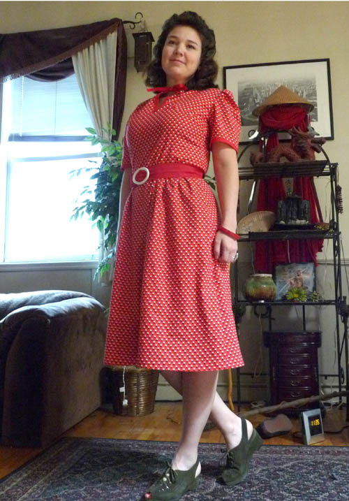 red+40's+dress.jpg