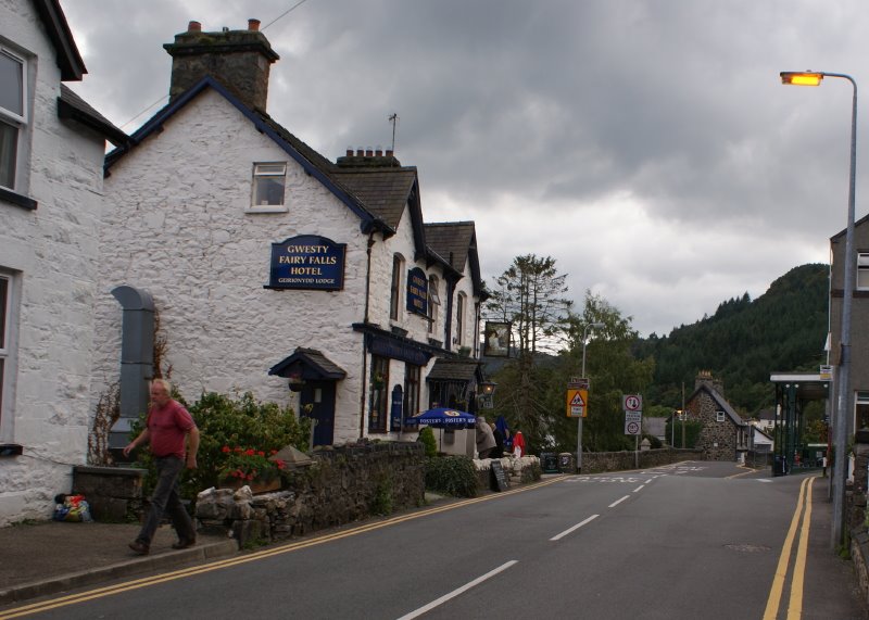 [Trefriw003.JPG]