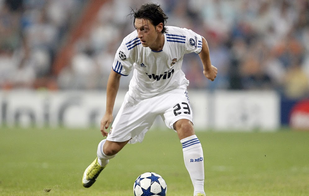 12 Media temporada para arriesgar su futuro en el real madrid