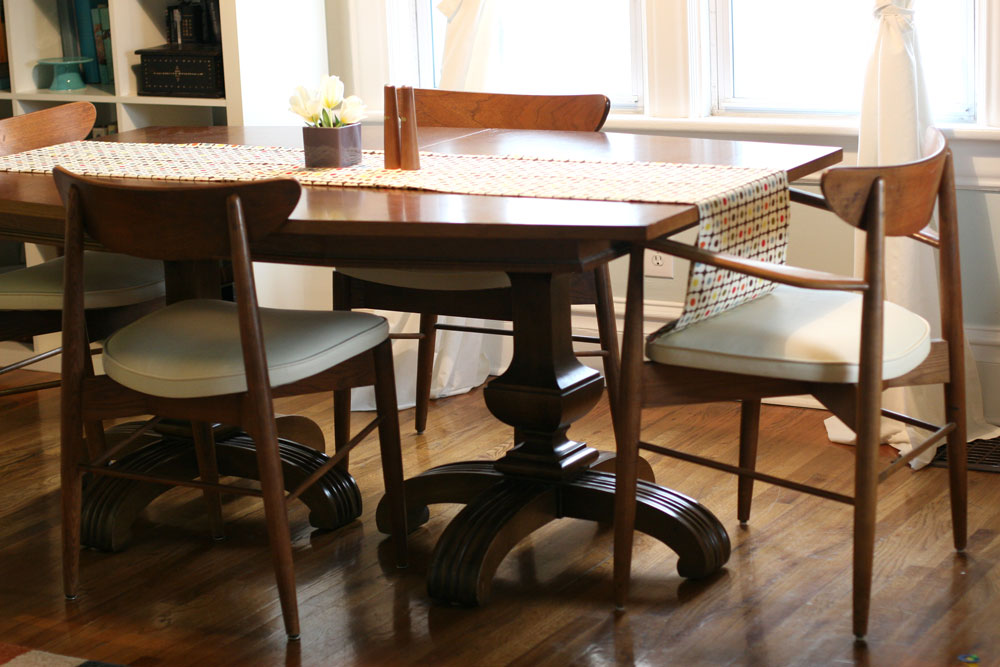 [diningroomtable.jpg]