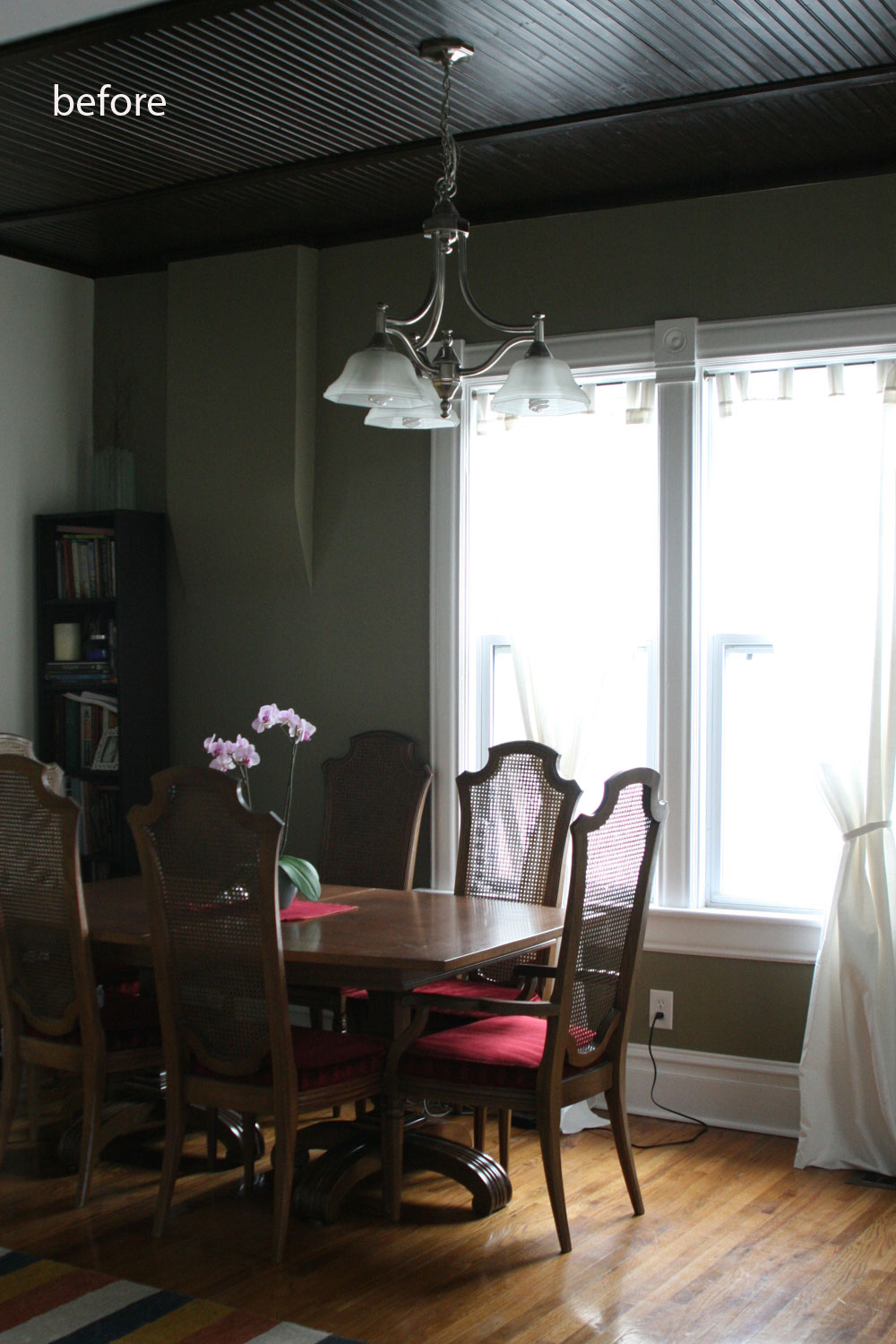 [livingroombefore.jpg]