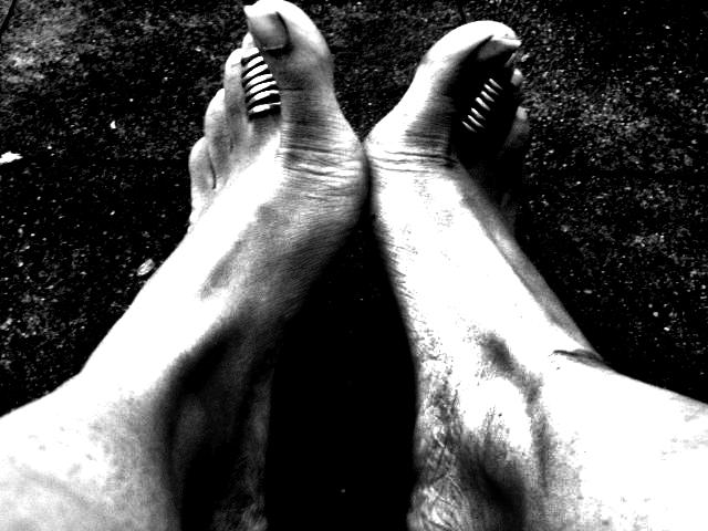 [lotus+feet.JPG]