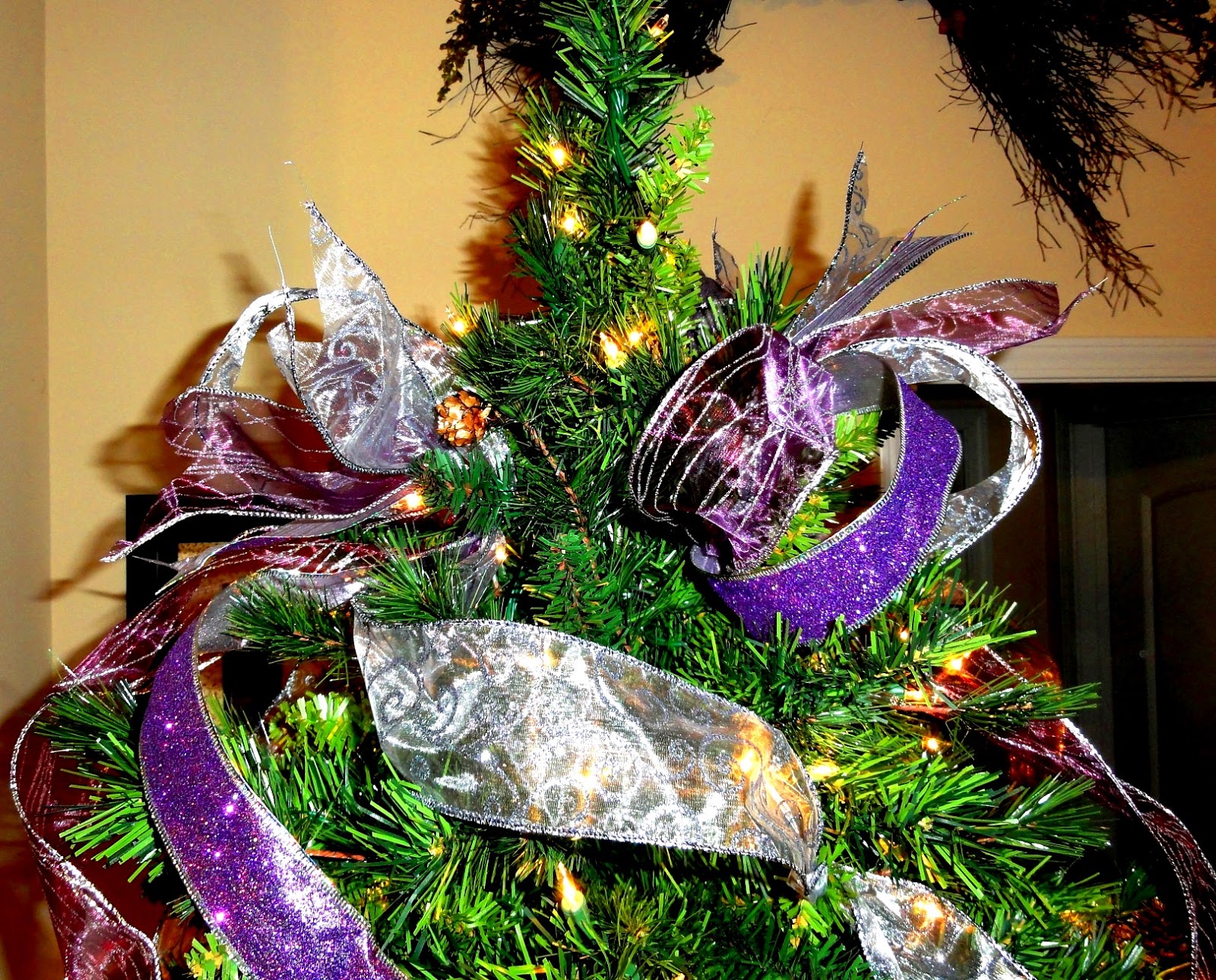 Cheri Quite Contrary How to Use Ribbon to Decorate Your Christmas Tree