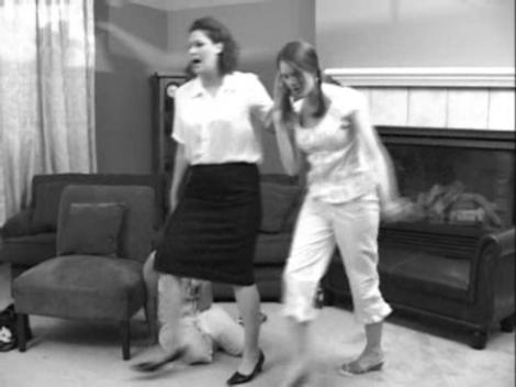 Парень в награду за борщ жестко порет грудастую черноволосую милфу большим членом Парень в награду за борщ жестко порет грудастую черноволосую милфу большим членом