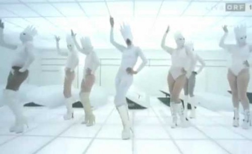 BAD ROMANCE