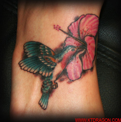 of the bird and use the best ones as a tattoo. Stylized hummingbirds of the bird and use the best ones as a tattoo. Stylized hummingbirds