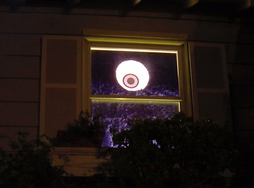 DAVE LOWE DESIGN the Blog '08 Halloween 31 Make a Moving Monster Eye