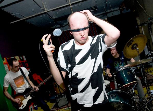 [double_dagger_by_frank_hamilton.jpg]