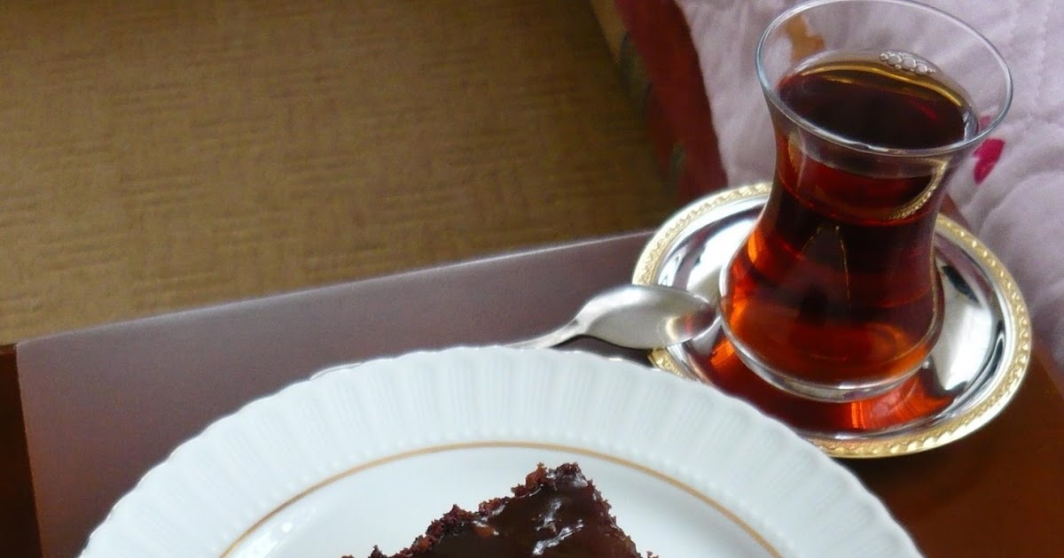 MUTFAK… ÇİKOLATALI VİŞNELİ BROWNIE