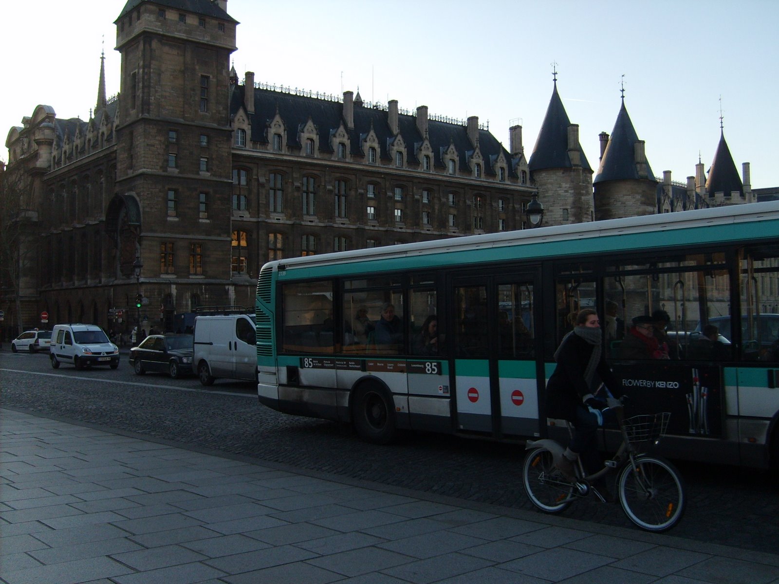 [S5003919.JPG]